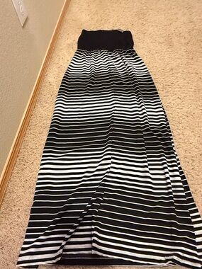 French Atmosphere Black and White Striped Maxi Skirt